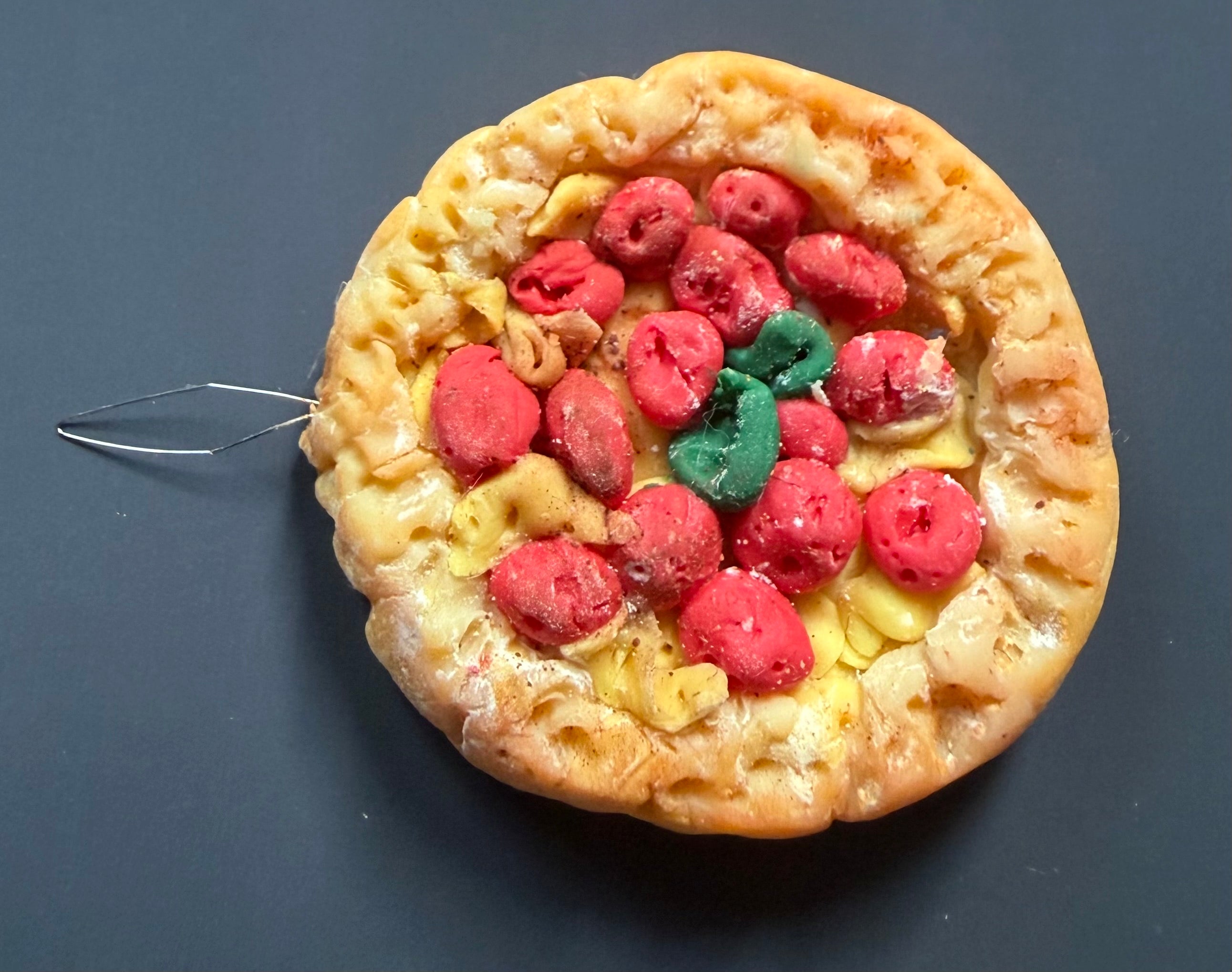 Tomato Tart Needle Threader